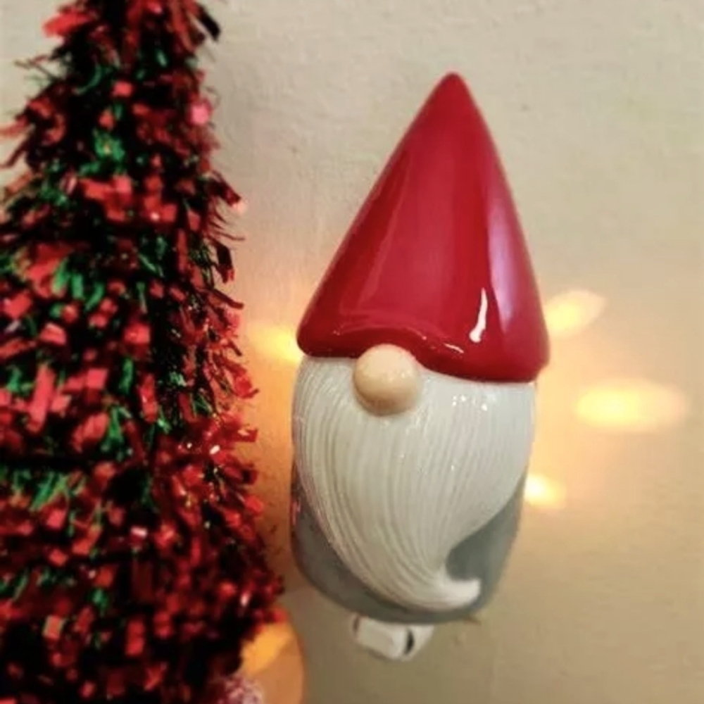 NiB Mini Gnome Wax Warmer